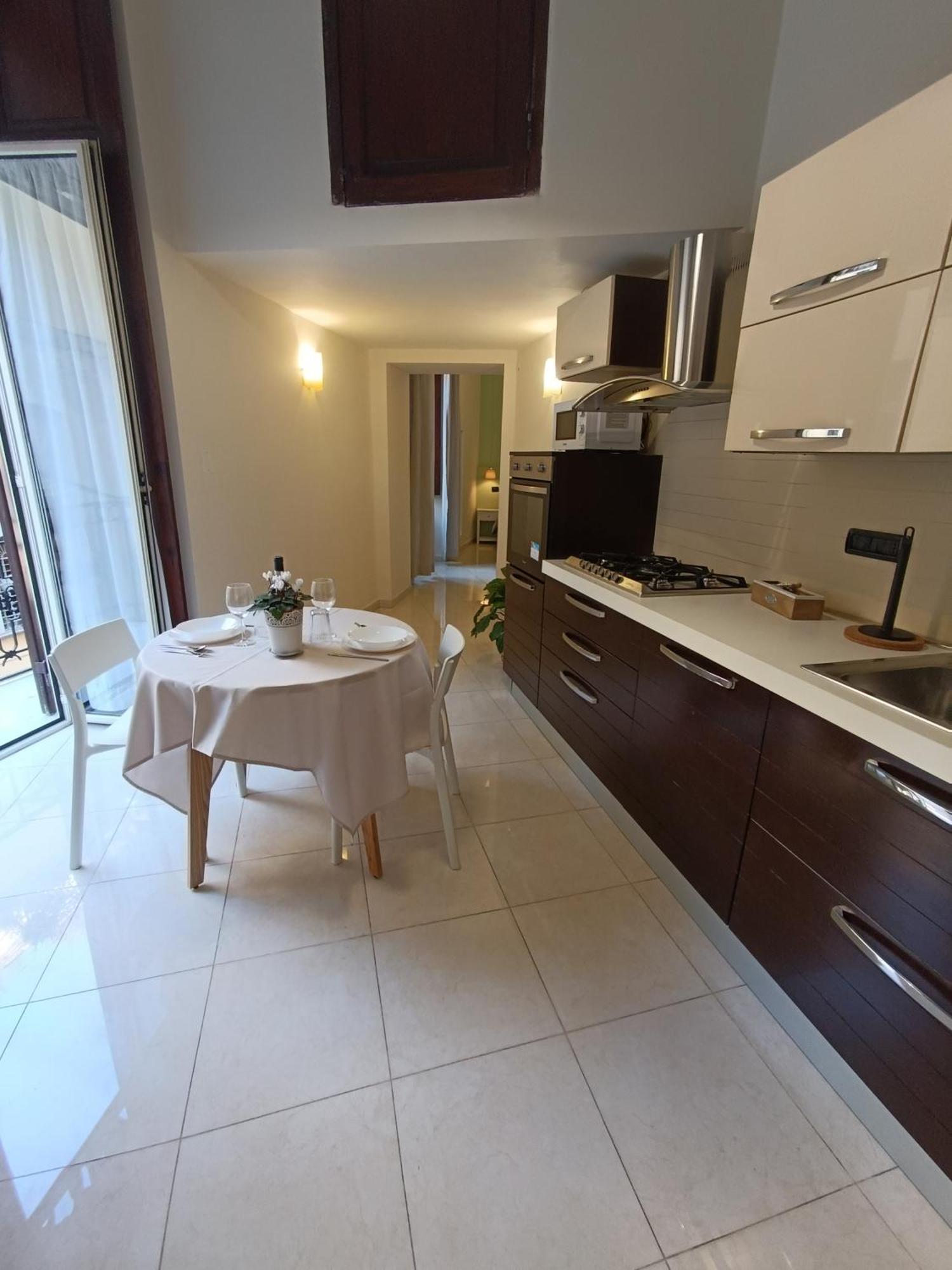 Residenza Geri - Suite And Home Napoli Centro Extérieur photo